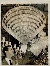 1961 Stampa Foto Lampadari Cristallo alla Fiera Campioni di Milano, Italia - nei27718