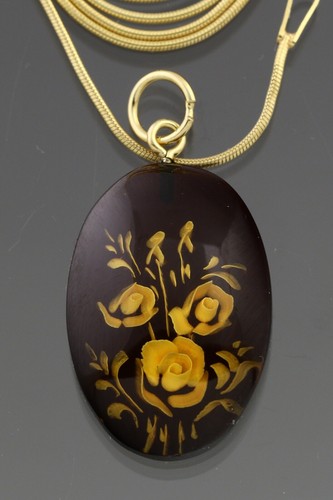 Ciondolo cammeo catena fiore - cammeo,