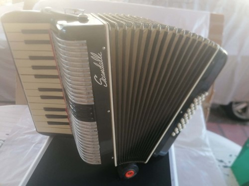 Fisarmonica scandalli bassi - 32,