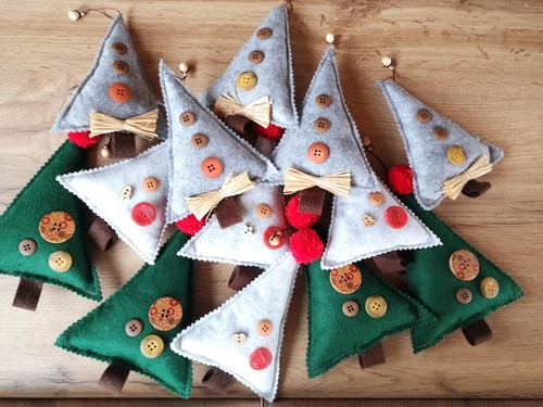 Albero natale con decori - albero,