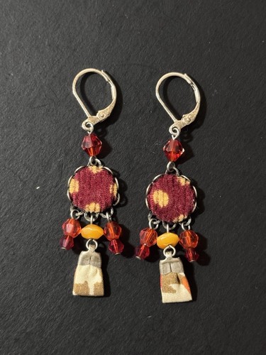 Orecchini pendenti con - , perline
