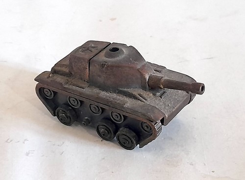 Antico modellino carro - carro, armato