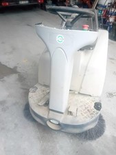 spazzatrice a batteria uomo a