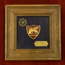 K372 - Crest / Quadretto del