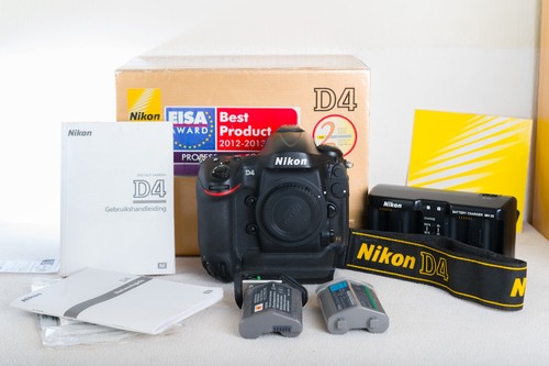 Nikon quasi come - d4,