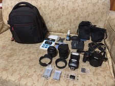 REFLEX NIKON D5600 + 2 OBIETTIVI + FLASH + ACCESSORI