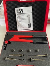 RIVETTATRICE PER INSERTI