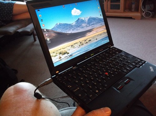 Thinkpad x200 laptop ghz - 2.40,