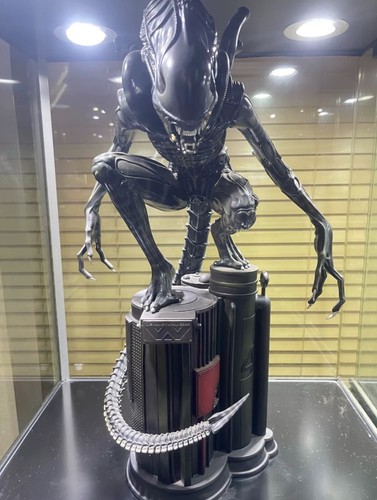 Sideshow aliens alien warrior - alien,