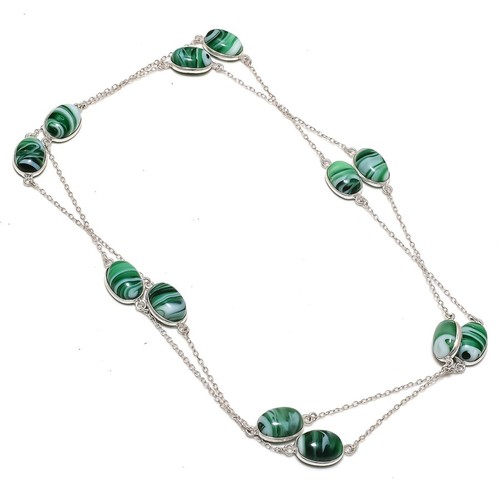 Collana con pietre preziose