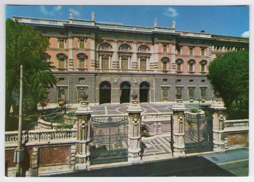 Roma palazzo ina in via - roma,