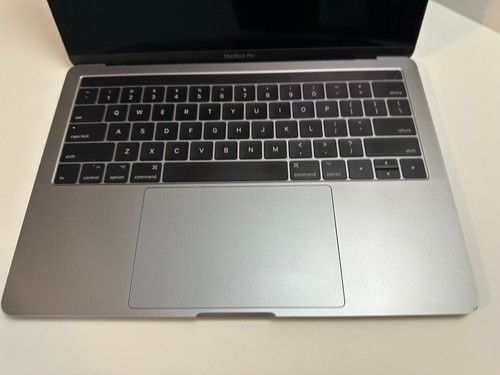 Used macbook pro 2017 3inch - used,
