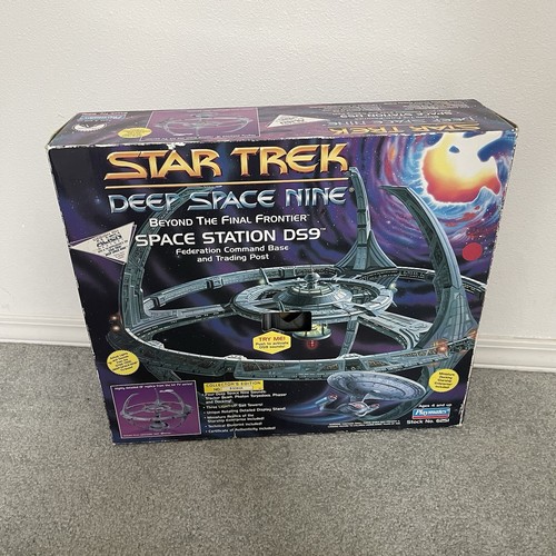 Star trek deep - trek, nine