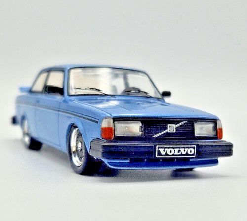 Volvo 240 blu - , metallizzato