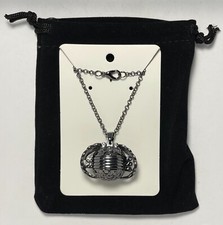 Collana con ciondolo
