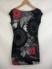 Abito da donna con motivi