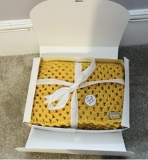 Coperta neonato all'uncinetto