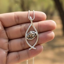 Ciondolo meteorite grezzo