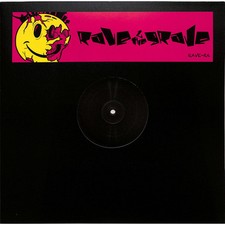 Rave 2 The Grave / DUB WAR /