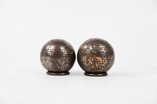 Lotto composto da due bocce Palle chiodate "Lyonnaises" Francia inizi secolo XX