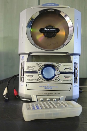 Piooneer stereo tuner deck - stereo, cd