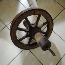 Vecchia Ruota In Legno Ruota