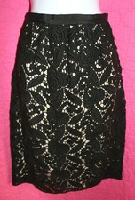 Gonna a matita nera floreale