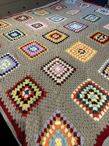 Enorme coperta quadrata nonna