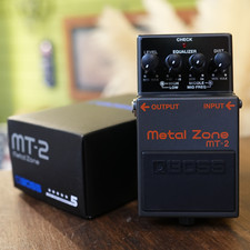 BOSS MT-2 Metal Zone Pedale