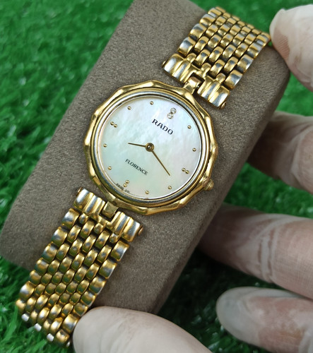 Orologio classico modello