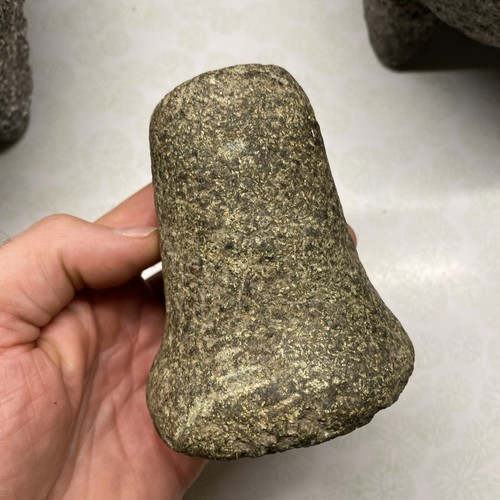 Pietra macina pestello campana