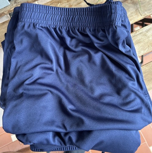 Stock pantaloncini calcio uomo - stock,