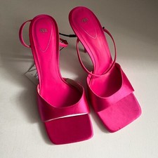 Zara Hot Pink slip on con