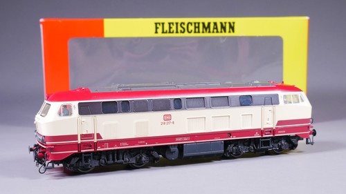 Locomotiva diesel dc - locomotiva, h0