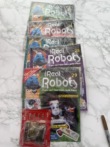 Ultimate real robots - ultimate, magazine