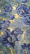 Velluto riccio e taglio blu e