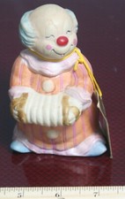 Campana da clown che suona la
