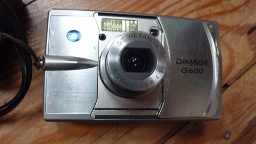 Konica minolta dimage g600 - minolta, 6
