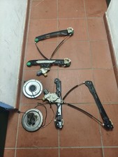 Alzavetro Anteriore  DX BMW Serie 1 E87 120 D, 163 CV, Anno 2006. 