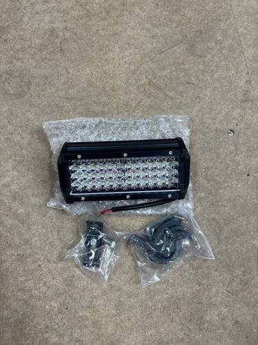 Barra luminosa led con staffe - con,