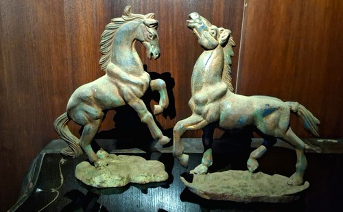 Coppia antica cavalli rampanti - coppia,