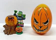 2 Halloween Decor Snow