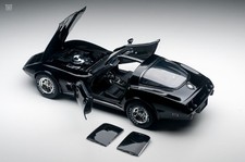 1/18 UT Chevrolet Corvette C3 Coupe 1978*DEFECT AS IS no Box