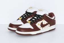 Nike SB Dunk Low x Supreme