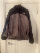 Piumino con cappuccio The