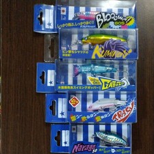 Set di 5 esche per branzino