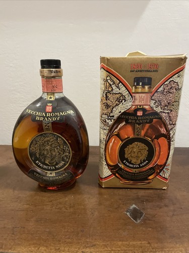 Vecchia romagna etichetta nera - vecchia,