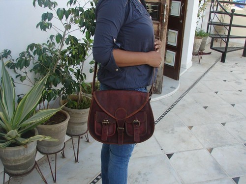Borsa artigianale pelle - in,