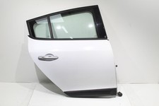 PORTIERA POSTERIORE DESTRA RENAULT Megane Serie 821006386R (08>15)