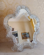 Raffinata specchiera da tavolo/ toletta in vetro di murano